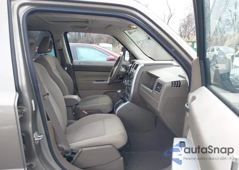 2008 Jeep Patriot Sport from USA, damaged, VIN 1J8FF28W08D528955